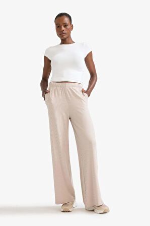 DeFactoFit Wide Leg Cepli Geniş Paça Yırtmaçlı Uzun İnce Sporcu Pantolon E2538AX25SMGR435