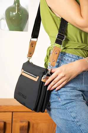 El Cantasi KADIN OMUZ CANTASI YENI SEZON EBAT: BOY 18 CM EN 24 CM SIYAHTABA Just Polo JPM6036