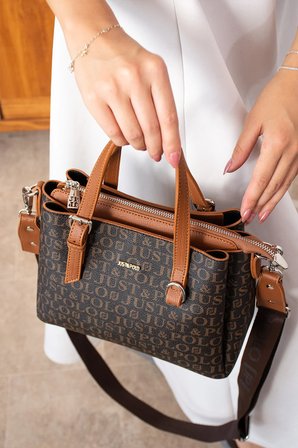 El Cantasi KADIN EL VE OMUZ CANTASI YENI SEZON EBAT: BOY 18 CM EN 25 CM KUM Just Polo JPM2203