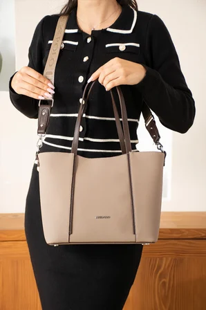 El Cantasi KADIN EL VE OMUZ CANTASI YENI SEZON EBAT:BOY: 24 EN: 33 CM KUMKAHVE Just Polo JPM6046