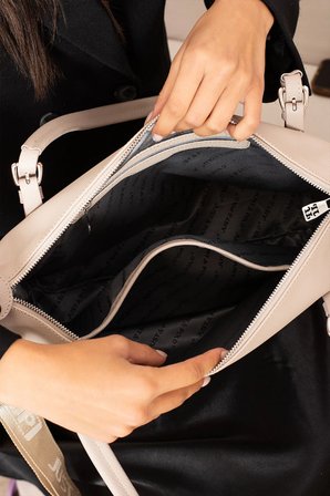 El Cantasi Kadin El Ve Omuz Cantasi Yeni Sezon Ebat:27 X 32 Cm Krem KREM Just Polo JPM6037