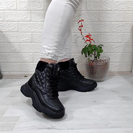 M.P 1408 Siyah Kaymaz Taban 18cm Kısa Kadın Bot