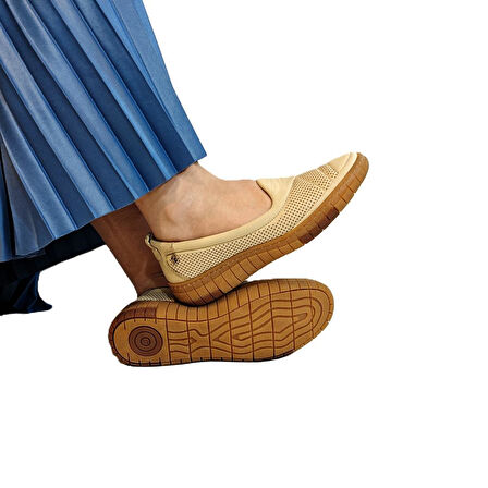 pierre Cardin 54562 Bej Hakiki Deri Kaymaz Rahat Kadın Ayakkabı