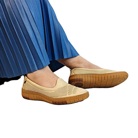 pierre Cardin 54562 Bej Hakiki Deri Kaymaz Rahat Kadın Ayakkabı