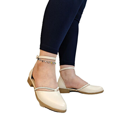 Fiyra 4050 Bej Taşlı Bilek Bağlı Karnıyarık Kadın Babet Sandalet