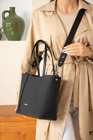 El Cantasi KADIN EL VE OMUZ CANTASI YENI SEZON EBAT:BOY: 24 EN: 33 CM Siyah Just Polo JPM6046