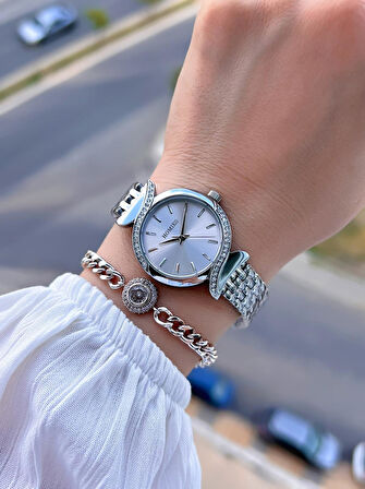 Homies Çelik Kordon 2 Yıl Garantili 30 Mt Suya Dayanıklı Kadın Kol Saati+Bileklik HM.B60S01.1