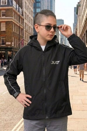 Erkek Çocuk Kapüşonlu Kolları Şeritli Baskılı Bondik Kumaş Mevsimlik Mont MM5011