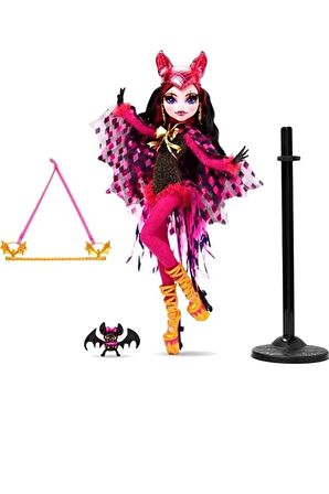 Monster High Freak Du Chic Draculaura Figure