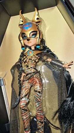 Monster High Haunt Couture Midnight Runway Cleo De Nile Doll