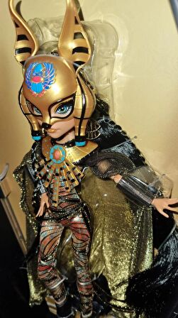 Monster High Haunt Couture Midnight Runway Cleo De Nile Doll