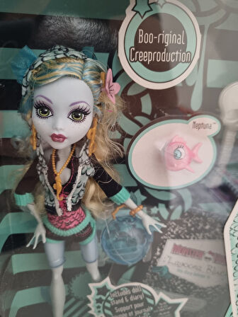 Escoines Koleksiyon Lagoona Blue Reproduction Doll With Doll Stand & Accessories 3996366d3a938efd04