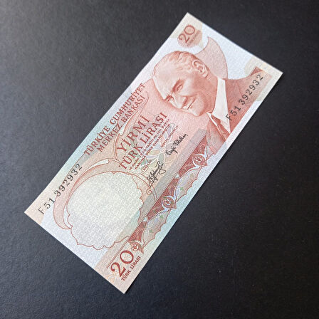 Escoines Koleksiyon 39963685477f59333a 6.Emisyon 3.Tertip F51 Serisi Çil 20Lira Eski kağıt para