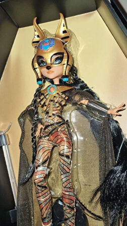 Escoines 3996368874f988b6e1 Haunt Couture Midnight Runway Cleo De Nile Doll