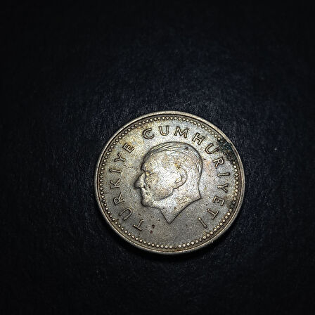 Escoines 3996368992317d7203 1994 1000lira temiz para