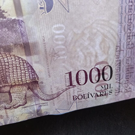 Escoines 3996368f6220541a44 2017 Venezuela 1000 Bolivar ÇİL