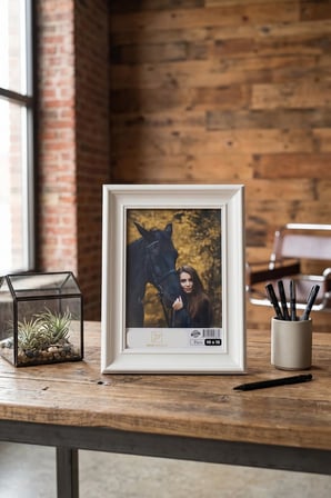 Elit Seri 10 x 15 Beyaz Fotoğraf Çerçevesi Camlı Dekoratif Duvar&Masa Plastik Çerçeve
