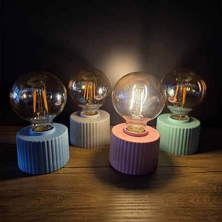 Premium Dekoratif Lamba Hediyelik Eşya Arkadaşa Hediye Ampul Tasarımlı Retro Masa Lambası