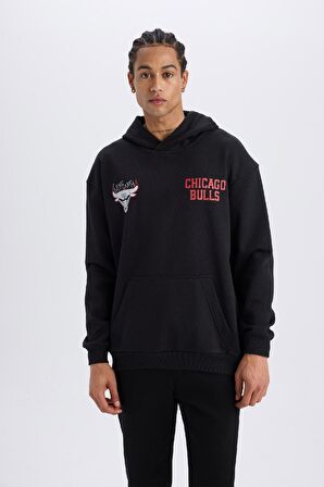 DeFactoFit NBA Chicago Bulls Boxy Fit Kapüşonlu Kalın Sweatshirt D6574AX25SPBK81