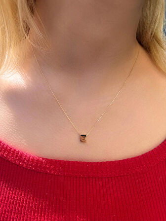 14 Ayar Altın 3 Boyutlu E Harfli Kolye