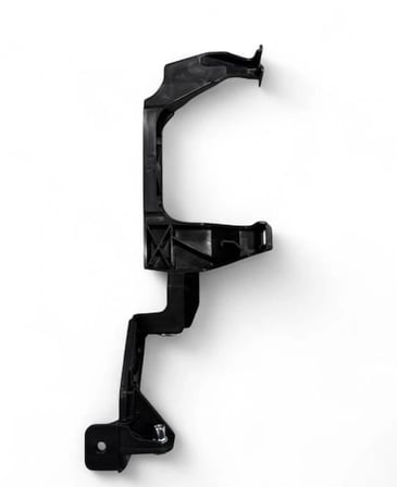 Skoda Superb 2015-2019 Ön Panel Yan Braketi Sol 3V0805307