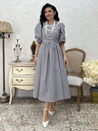 Yakalı Gri Puantiyeli Beyaz Dantelli Kloş Elbise