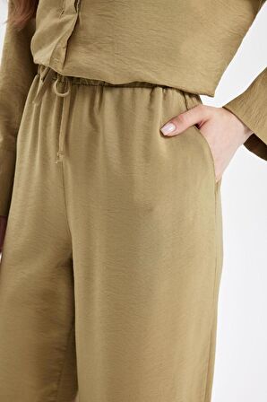 DeFacto Wide Leg Geniş Bol Paça Beli Lastikli Bağcıklı Basic Düz Pantolon D4148AX24AUKH176