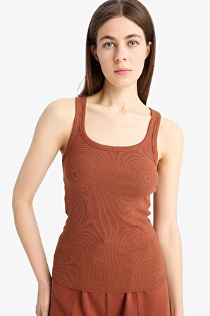 DeFacto Slim Fit Dar Kesim Basic Düz Yuvarlak Yaka Fitilli Kaşkorse Atlet E5539AX25SMBR49