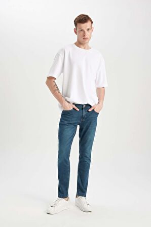 DeFacto Pedro Slim Fit Dar Kalıp Normal Bel Dar Paça Jean Pantolon B0398AX24SPNM41
