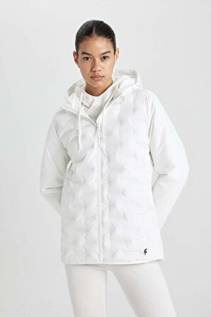DeFactoFit Su İtici Mont Rüzgar Geçirmez Slim Fit Dar Kesim Çıkarılabilir Kapüşonlu Fermuarlı B2420AX24SPWT80