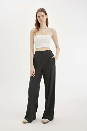 DeFactoFit Wide Leg Geniş Paça Eşofman Altı Standart Boy Beli Lastikli Cepli Modal Kumaş C0493AX24SMAR231