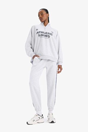 DeFactoFit Oversize Geniş Kalıp Dik Yaka Baskılı Sporcu Sweatshirt D7754AX25SPGR93