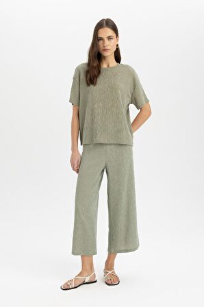 DeFacto Relax Fit Bisiklet Yaka Bürümcük Kısa Kollu Tişört C3843AX24SPKH418