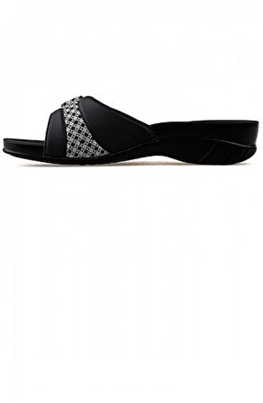 FLORA ZENNE (35-41)