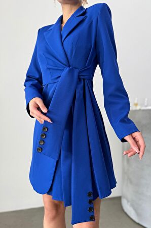 Saks Mavi Kruvaze Yaka Kuşak ve Düğme Detaylı Pileli Ceket
