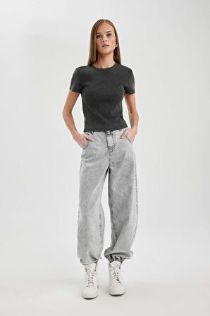 DeFacto Jogger Fit Yüksek Bel Bilek Boy Jean Yıkamalı Pantolon C1319AX24SPNM55