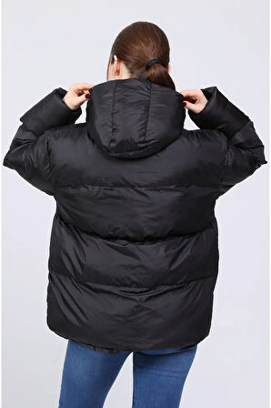 Kadın Kapüşonlu Ekstra Yumuşak Siyah Şişme Mont