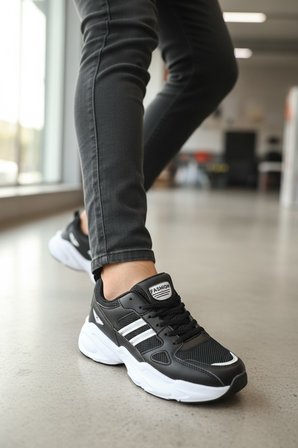 Enoch Kadın Siyah Klasik Şeritli ve Kalın Tabanlı Rahat Günlük Sneaker Spor Ayakkabı