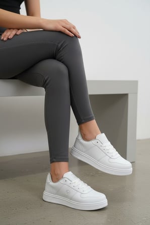 Enoch Yan Panelli Altıgen Amblem Detaylı Düz Tabanlı Bağcıklı Kadın Sneaker