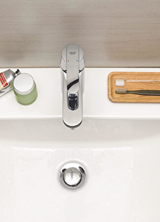 GROHE TEK KUMANDALI ORTA YÜKSEK LAVABO BATARYASI M-BOYUT 23454000