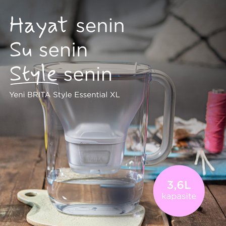 BRITA Style Essential XL 1 x MAXTRA PRO Pure Performance Filtreli Su Arıtma Sürahisi – Kum Beji (3,6L)