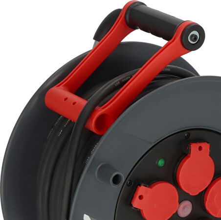 Brennenstuhl Profesyonel Serisi 40 Metre Kablolu 5 Soketli Isınma Sigortalı Cablepilot Özellikli Dış Mekan Makaralı Kablo (H07RN-F 3G2.5)