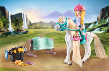 Playmobil Horses Of Waterfall 71354 Isabella & Lioness Yıkama Alanlı, Kapsamlı At Bakımı, Geniş Binicilik ve Birlikte Selfieler, 5 Yaşından Büyük Çocuklar İçin Sürdürülebilir Oyuncak