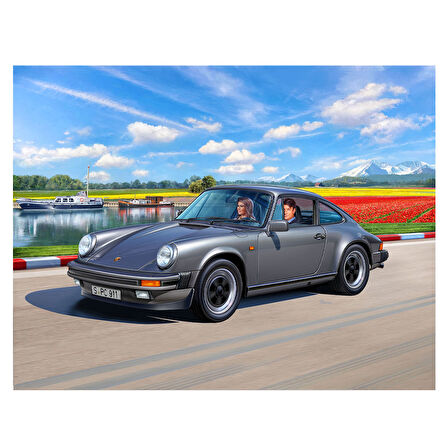 Revell Model Kit Porsche 911 3.2 Coupe 07688