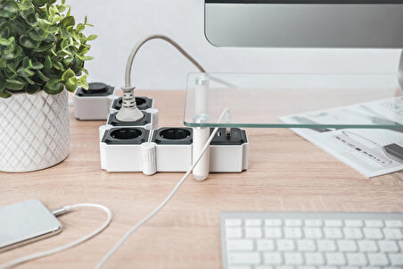 Digitus USB Bağlantılı Akım Korumalı Esnek Uzatma Priz