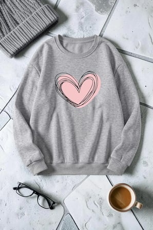Unisex Cream Kalp Baskılı Bisiklet Yaka Sweatshirt