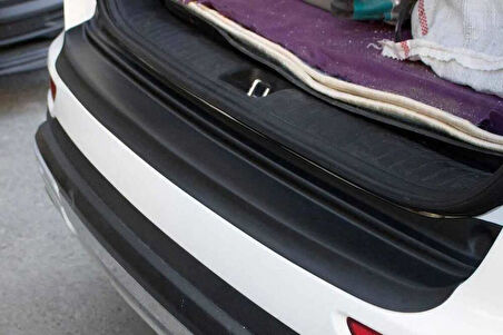 Kia Sportage 4 Arka Tampon Eşiği Parlak Plastik 2018-2021 Arası