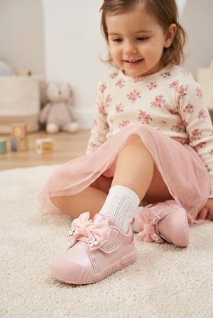 Vicco Pisi Kız Bebek Kurdale Cırtlı Ayakkabı 346.25K.149