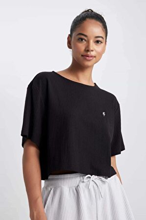 DeFactoFit Cropped Fit Bisiklet Yaka Sporcu Ribana Kısa Kollu Tişört A9916AX23HSBK81
