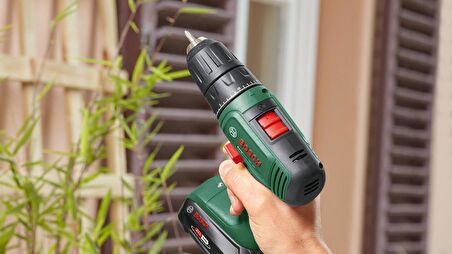 Bosch EasyImpact 18V-40 1.5Ah Çift Akü Darbeli Delme/Vidalama + 241 Parça Aksesuar Seti